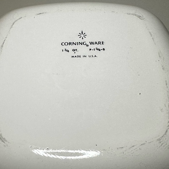 Vintage Corning Ware Blue Cornflower 1 3/4 Qt Baking Dish with Pyrex D-9 Lid - Picture 7 of 11